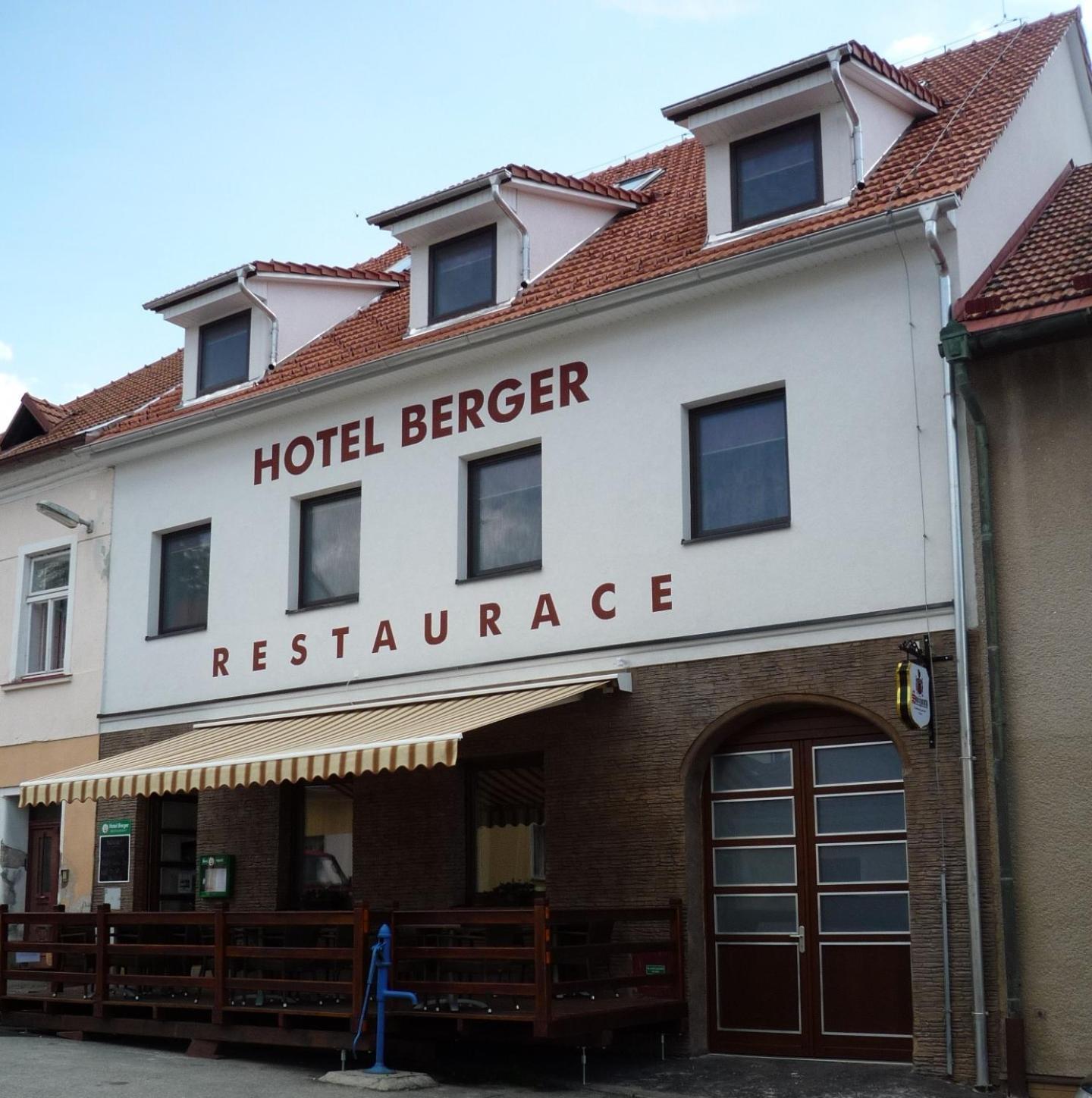 Hotel Berger Kamenice nad Lipou Buitenkant foto